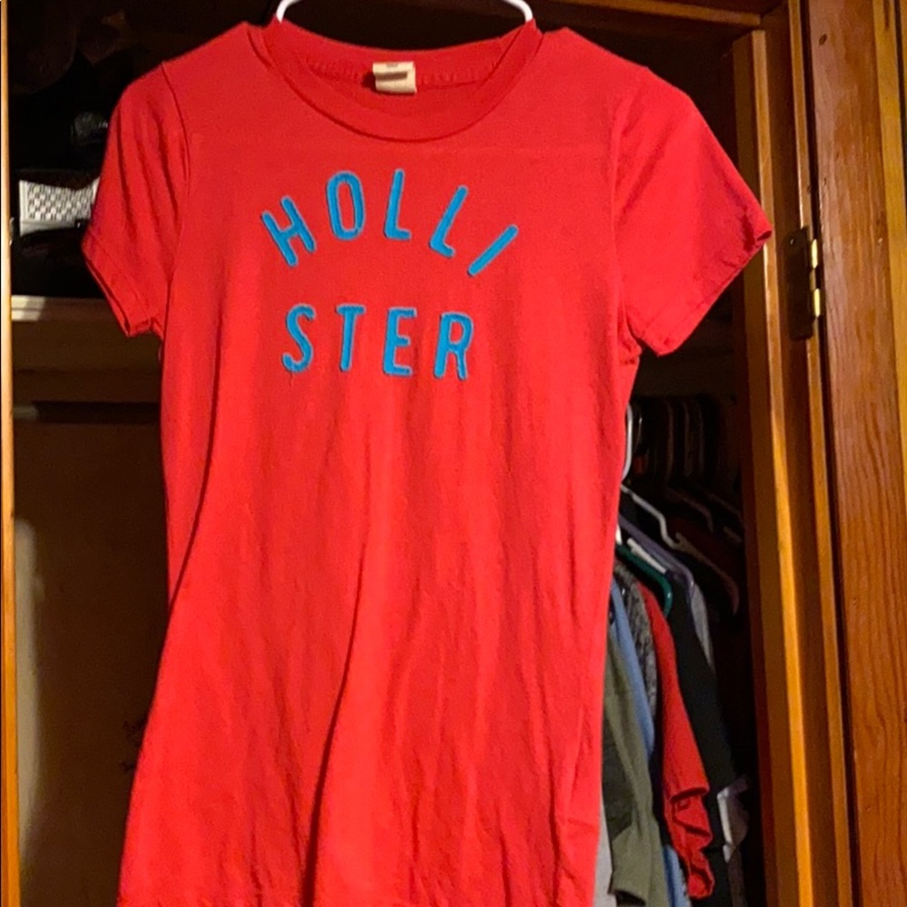 Hollister shirt